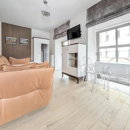 Lägenhet Riverside Modern By Bookinghost