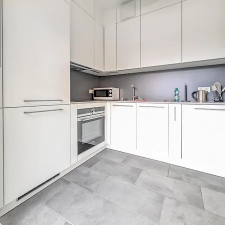 Riverside Modern By Bookinghost アパート *