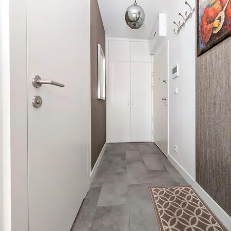 Riverside Modern By Bookinghost アパート ヴロツワフ